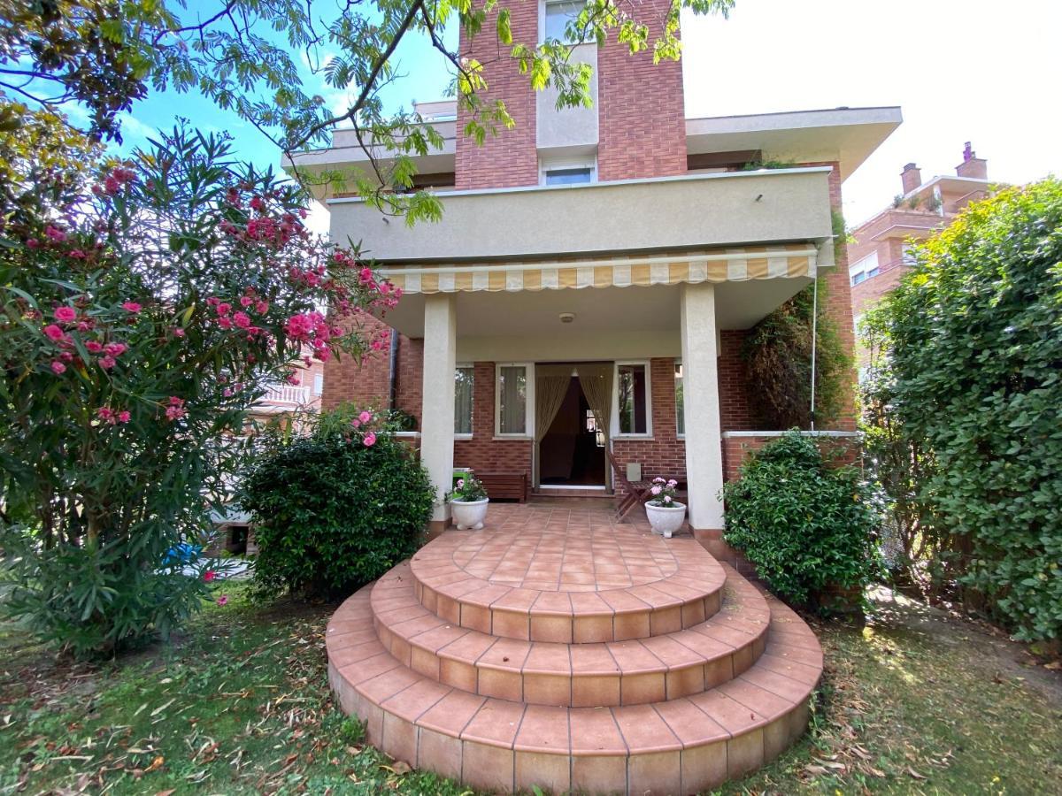 Casa Chalet Jardin Particular Ideal Grupos Y Familias Baranain エクステリア 写真