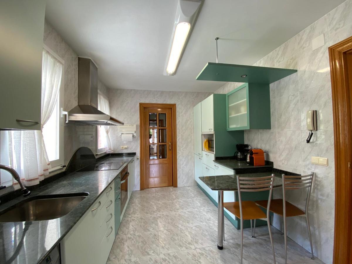 Casa Chalet Jardin Particular Ideal Grupos Y Familias Baranain エクステリア 写真